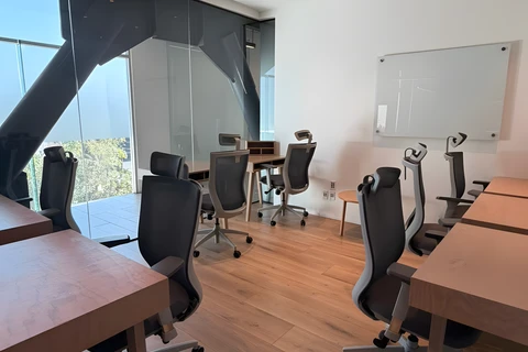 Private Office - 7 people