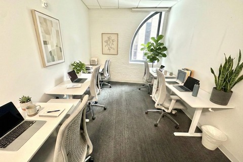 Windowed Private Day Office 240