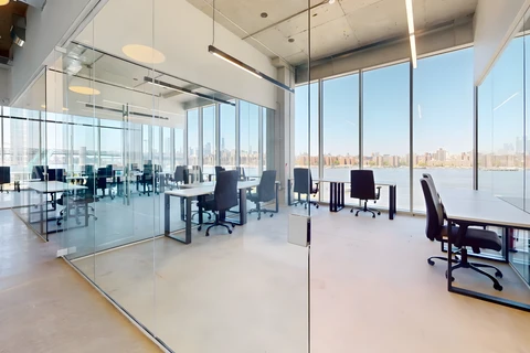 1-8 Person Waterfront Corner Office 545