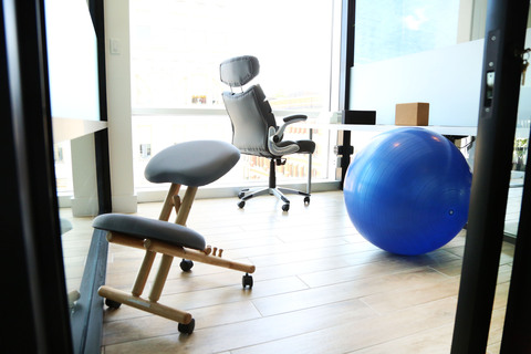Bright Office in SoHo for 1-2