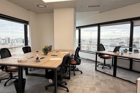 Office 16 - Executive Office