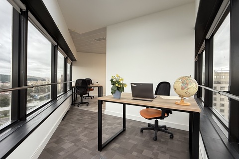 Office 16 - Executive Office
