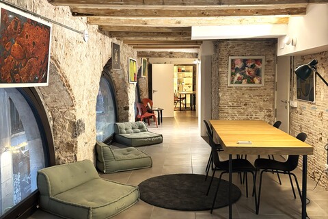 Private Office at GroundInn LAb