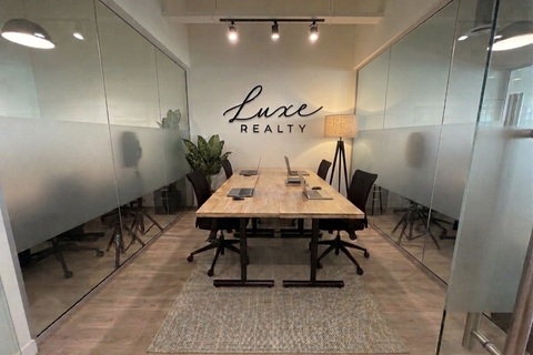 4-Person Private Office