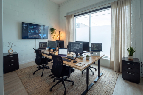 6+4-Person Private Office