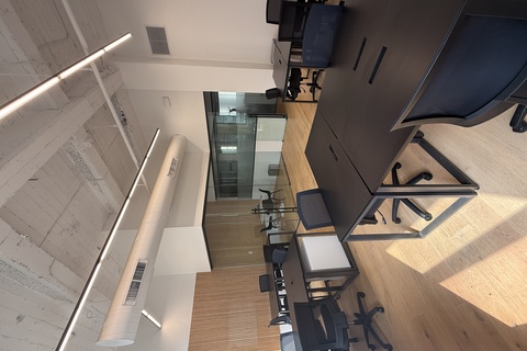 Suite 2034