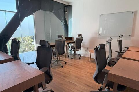 Private Office - 7 people
