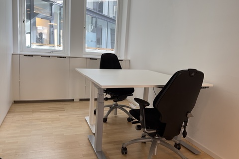 Private Office 16