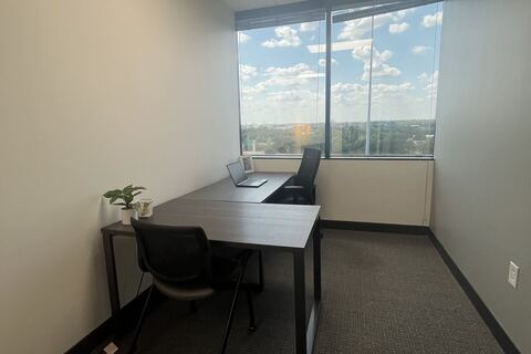 Suite 123