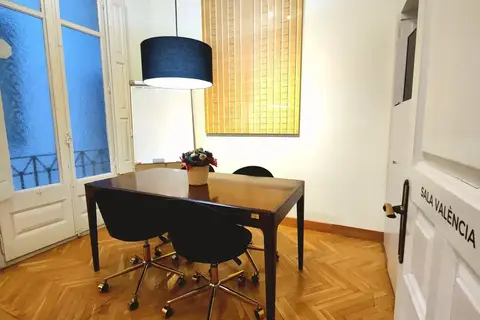 Sala Valencia Meeting Room