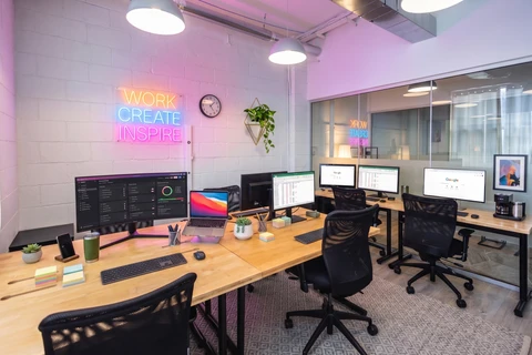 7+3-Person Private Office