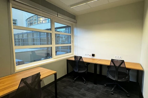 Private Office 04