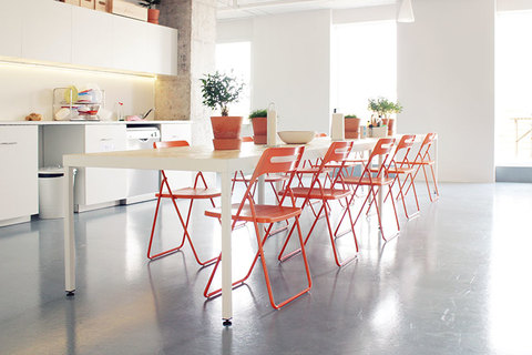 03 Kitchen and Large Table
