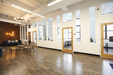 Spacious workspace for coworking and evening events