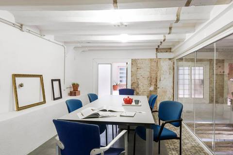 03 Shared Working Table