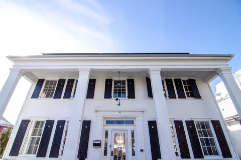 a large building