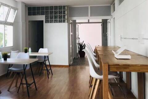 Simple Social Hub
