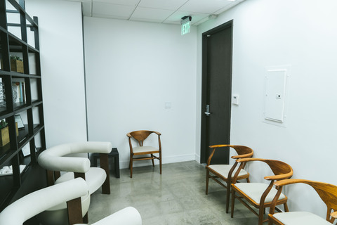 a room filled with furniture and a table