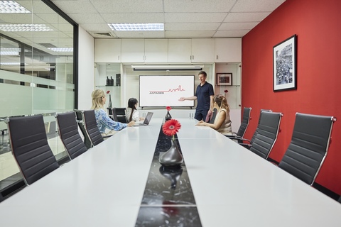 L Meeting Room