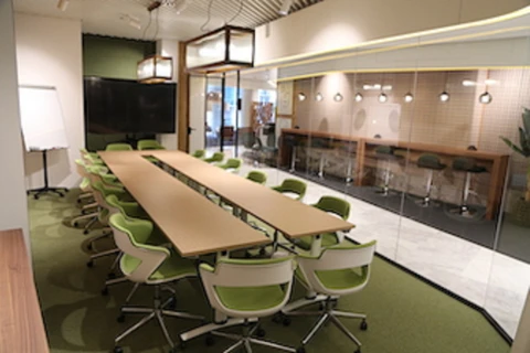 A.2.01 - Green Room