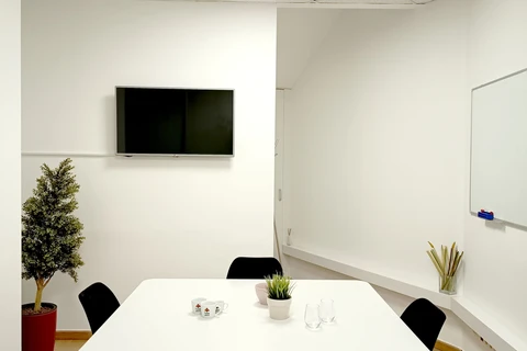 Bee Board Room