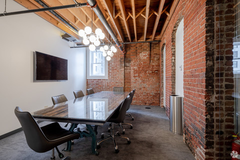 Large Conference Room for 8 People
