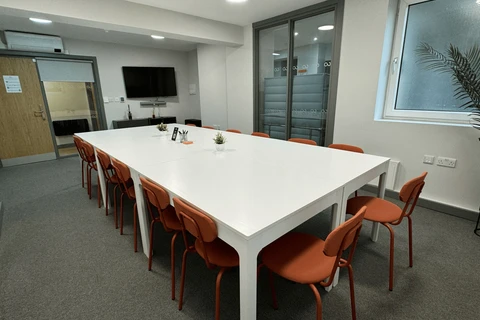 G13 Training & Meeting Room