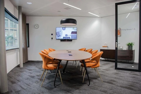 Meeting Room: 1.5