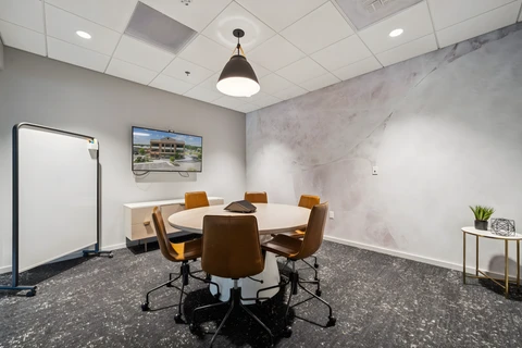 Quartz - 2nd Floor