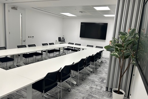 The Lombard Suite 
