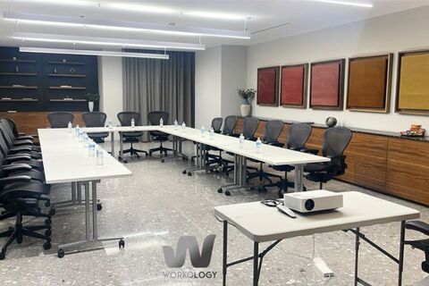 Sala de capacitación / Training Center 