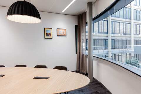 Meeting Room: 1.3