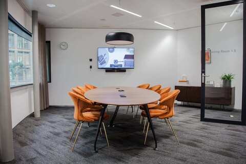 Meeting Room: 1.5 
