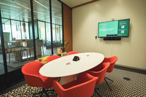 Meeting Room: 3.1 