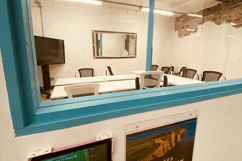 Cliffs Meeting Room