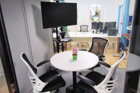 4 Person (Green Pod) Ground Floor