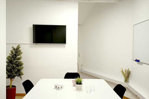 Bee Board Room