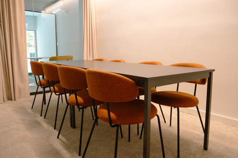 SALA M