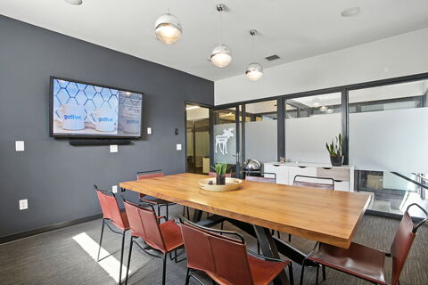 Moose - 1st Floor TV/AV