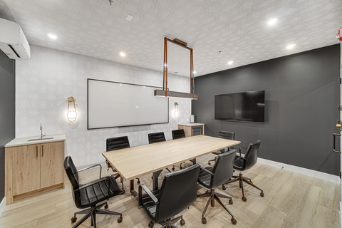 Conference Room - Glen Ellyn