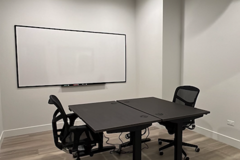 Huddle Room - Glen Ellyn