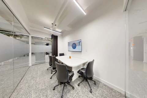 Lounge 1