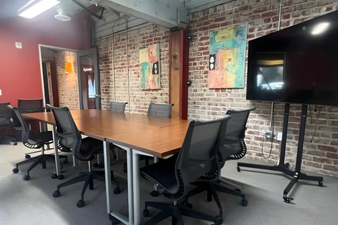 Uptown Meeting Room