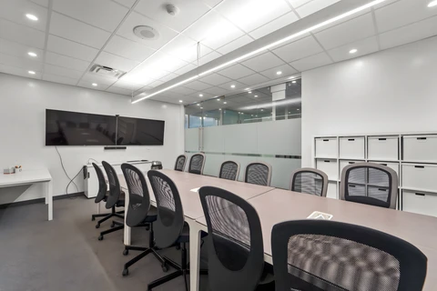 14-Seat Conference Room (Toronto Downtown)