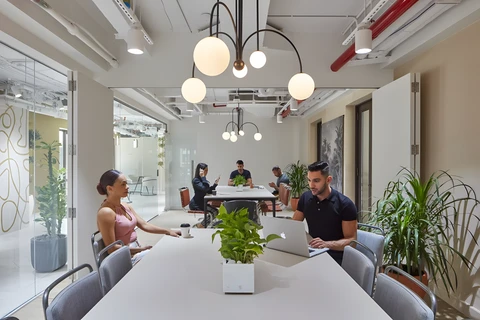 Double Meeting Room