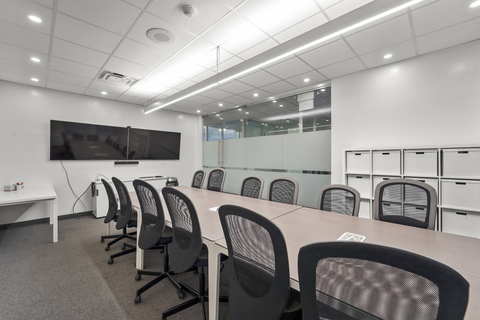 14-Seat Conference Room (Toronto Downtown)