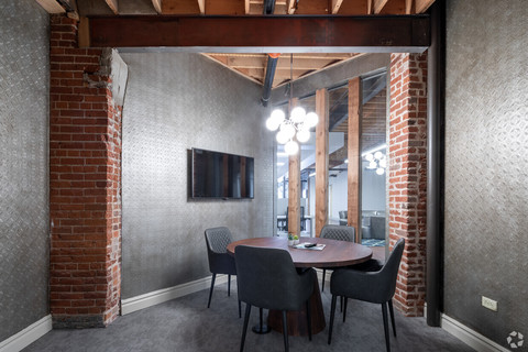 Small Conference Room for 4 People