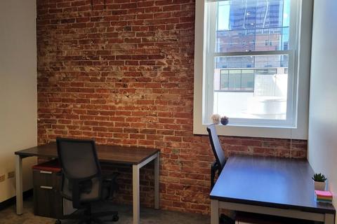 Broadway Meeting Room for 3 People