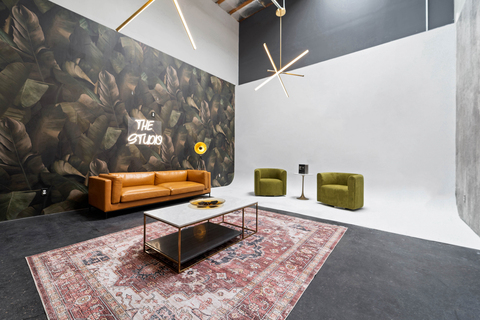  Modern Industrial Photo Studio close to Las Vegas Strip