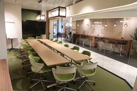 A.2.01 - Green Room
